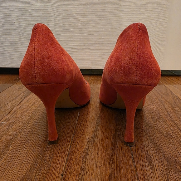 Ann Taylor Mila Red Suede Pumps - Picture 5 of 13